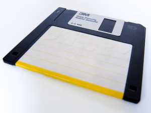 Kdo by neznal klasickou disketu Floppy Disk 3,5